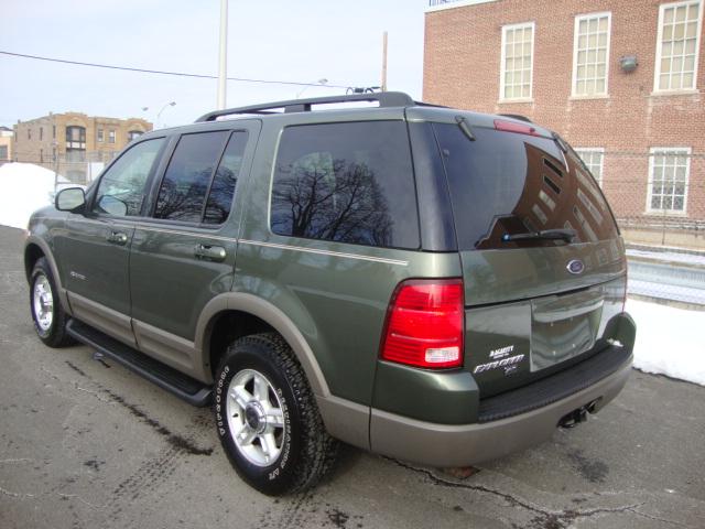 Ford Explorer 2002 photo 2
