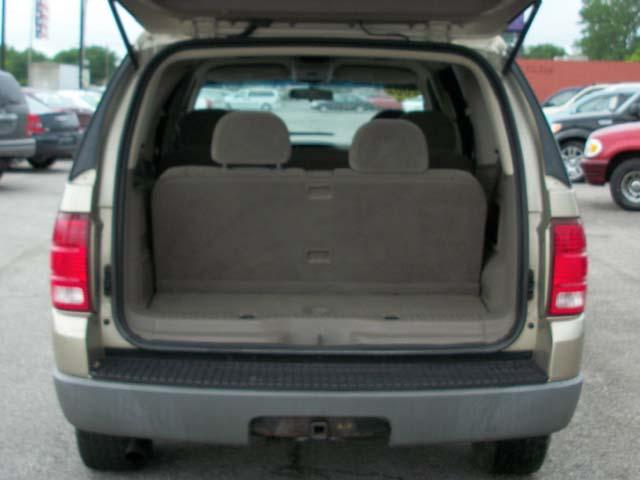 Ford Explorer 2002 photo 4
