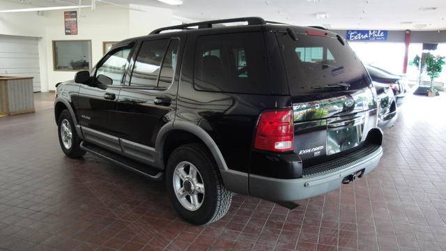 Ford Explorer 2002 photo 3