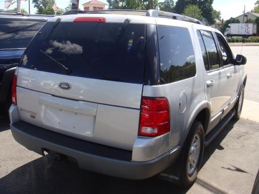 Ford Explorer 2002 photo 2