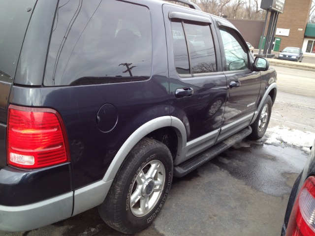 Ford Explorer 2002 photo 2