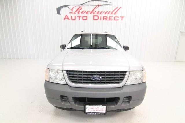 Ford Explorer 2002 photo 4