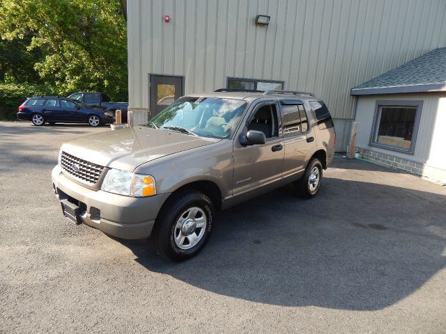 Ford Explorer 2002 photo 1