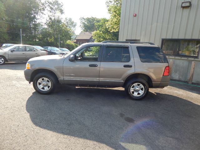 Ford Explorer 2002 photo 4