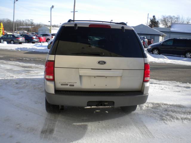 Ford Explorer 2002 photo 3