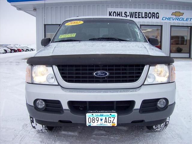 Ford Explorer 2002 photo 2
