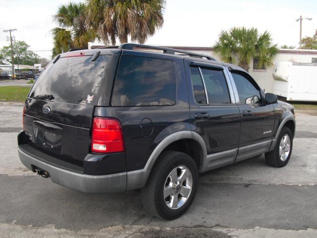 Ford Explorer 2002 photo 4