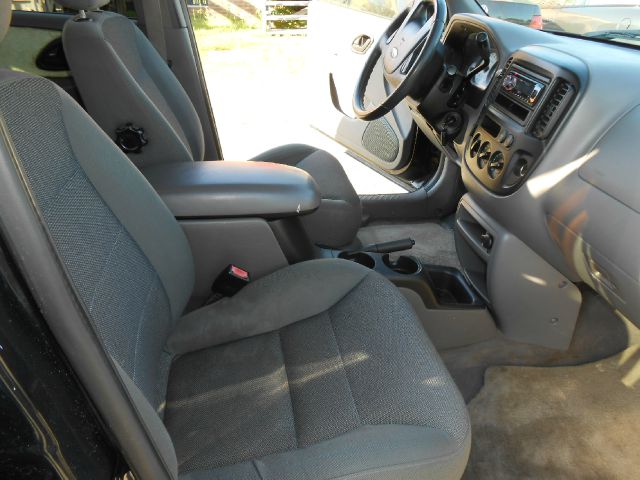 Ford Explorer 2002 photo 10
