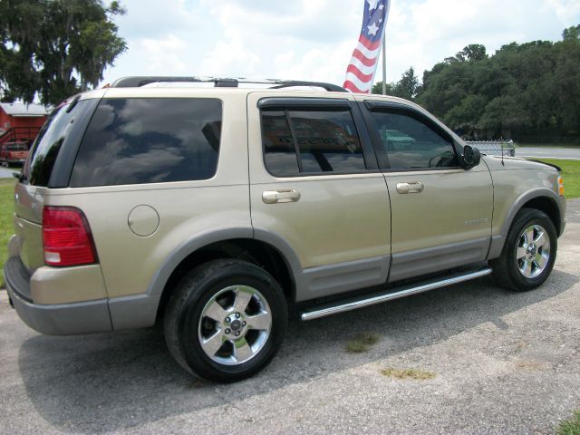 Ford Explorer ESi SUV