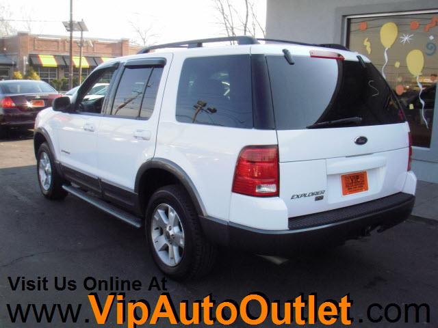 Ford Explorer 2002 photo 3
