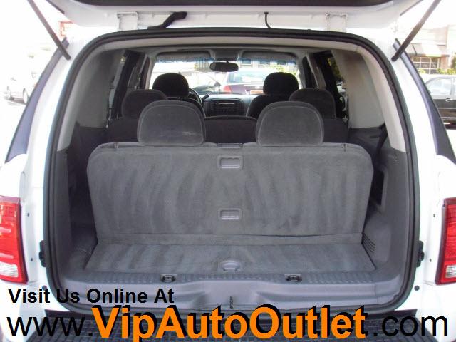 Ford Explorer 2002 photo 4