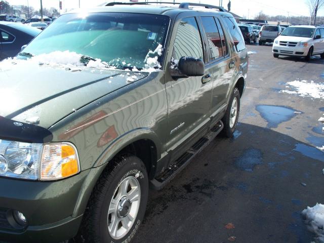 Ford Explorer 2002 photo 2