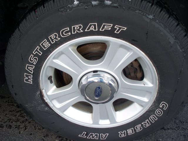 Ford Explorer 2002 photo 5