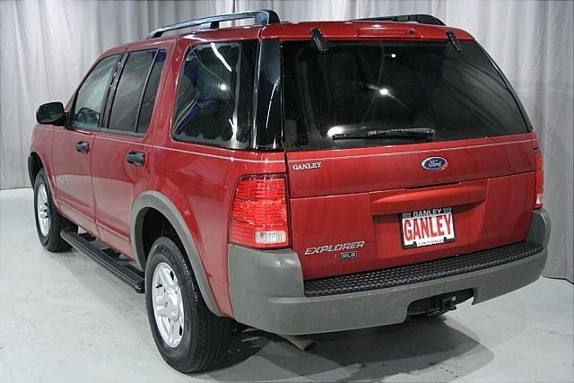 Ford Explorer 2002 photo 4