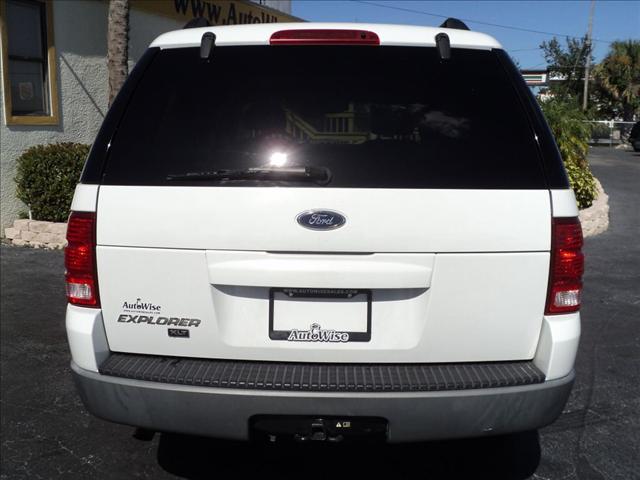 Ford Explorer 2002 photo 1