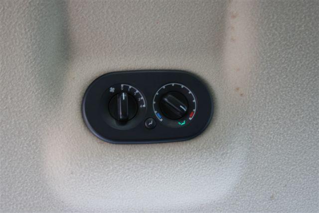 Ford Explorer 2002 photo 1