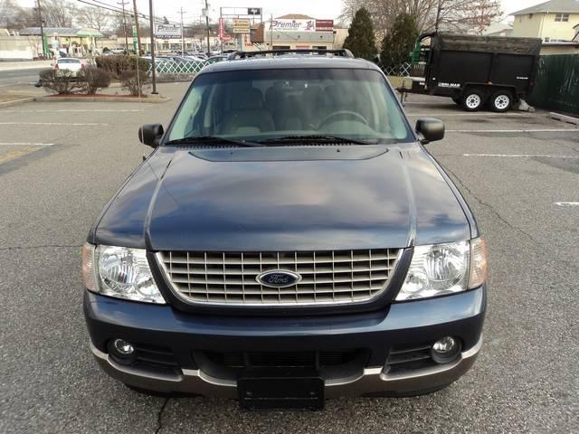 Ford Explorer 2002 photo 1