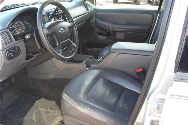 Ford Explorer 2002 photo 5