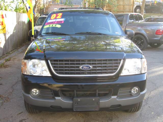 Ford Explorer 2002 photo 1