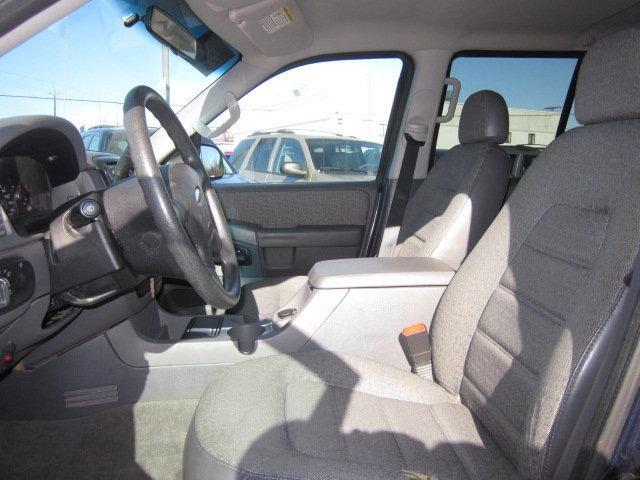 Ford Explorer 2002 photo 5