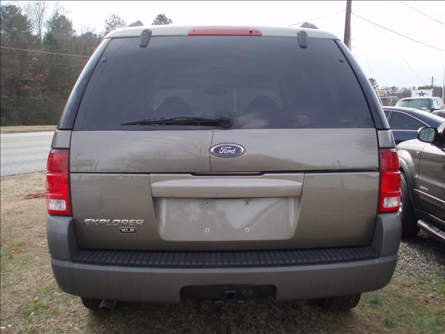 Ford Explorer 2002 photo 1