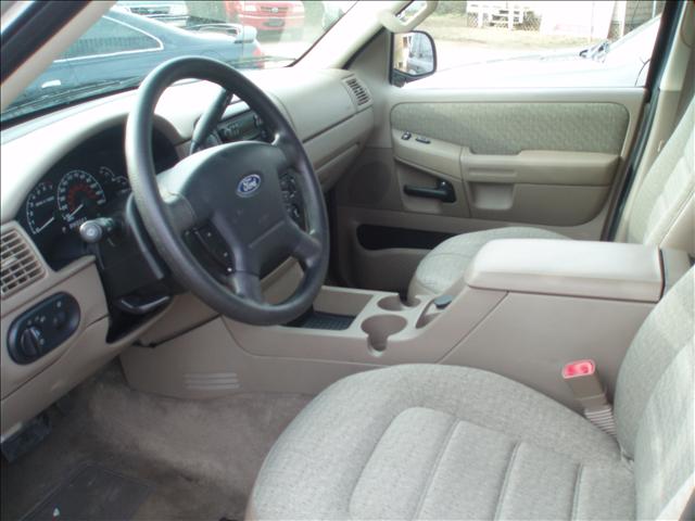 Ford Explorer 2002 photo 3