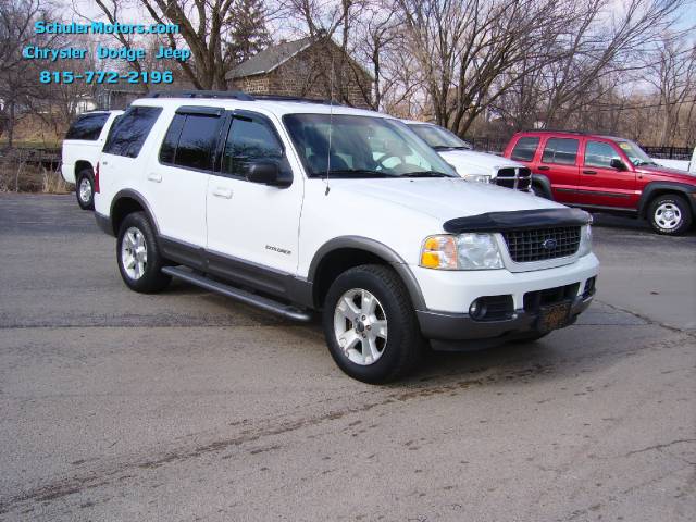 Ford Explorer 2002 photo 1