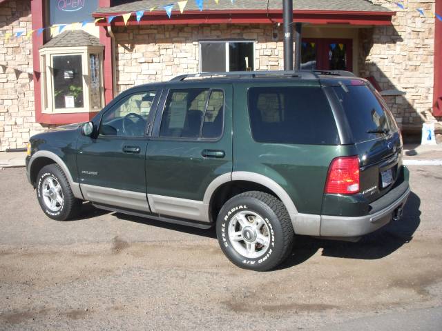 Ford Explorer 2002 photo 1