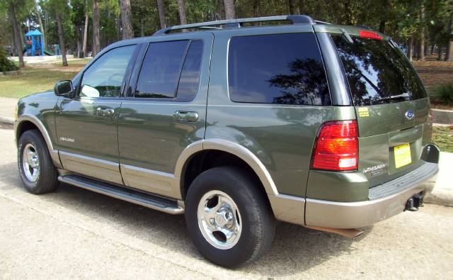 Ford Explorer 2002 photo 2