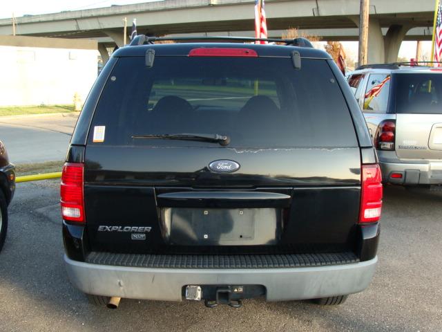 Ford Explorer 2002 photo 4