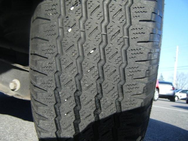 Ford Explorer 2002 photo 2