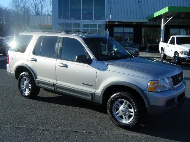 Ford Explorer 2002 photo 3