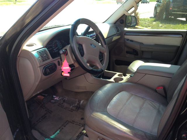 Ford Explorer 2002 photo 5