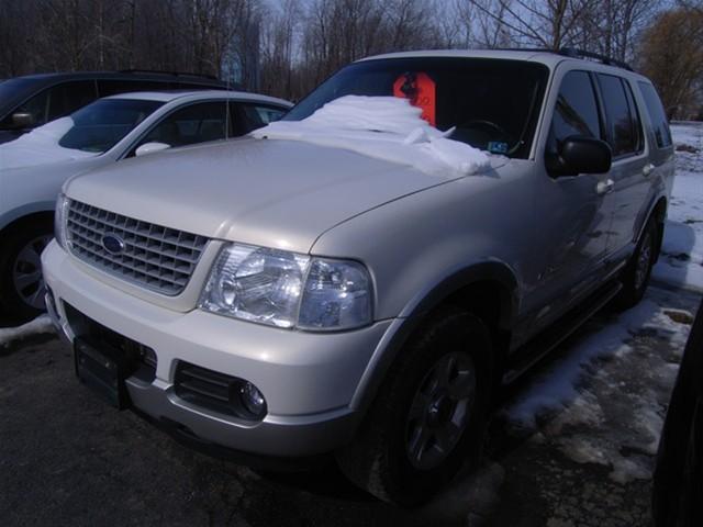 Ford Explorer 2002 photo 2
