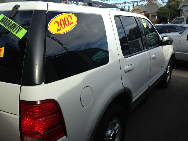Ford Explorer 2002 photo 11