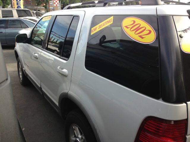 Ford Explorer 2002 photo 17