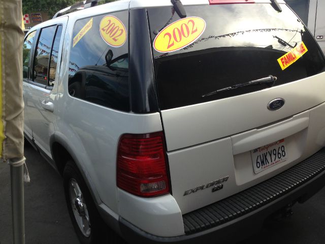 Ford Explorer 2002 photo 9