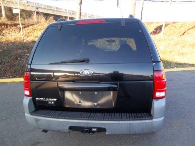 Ford Explorer 2002 photo 4