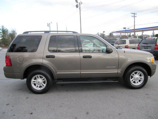 Ford Explorer 2002 photo 1