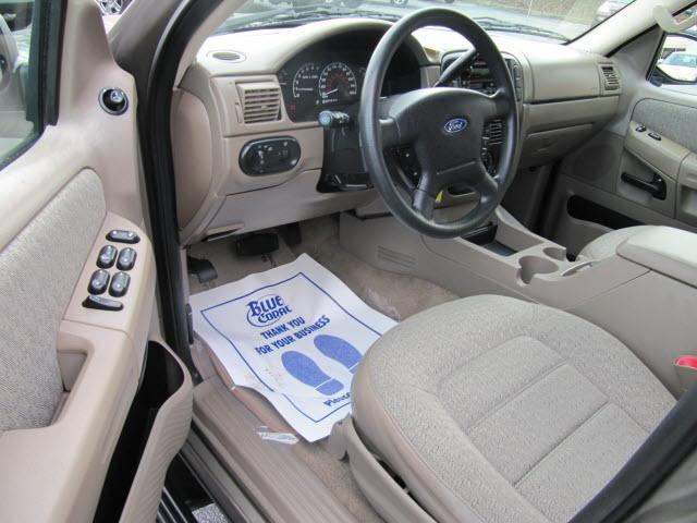 Ford Explorer 2002 photo 3