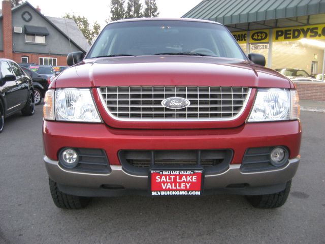 Ford Explorer E320 - Extra Sharp SUV