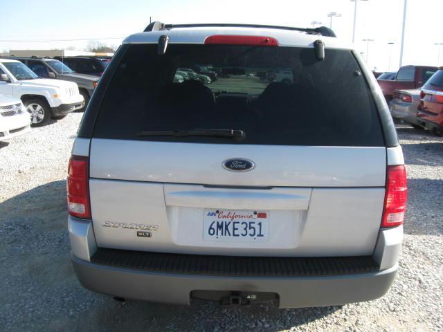 Ford Explorer 2002 photo 3