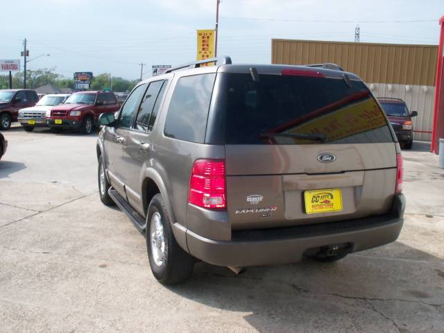 Ford Explorer 2002 photo 2