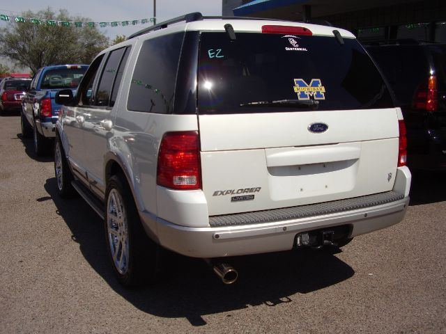 Ford Explorer 2002 photo 2