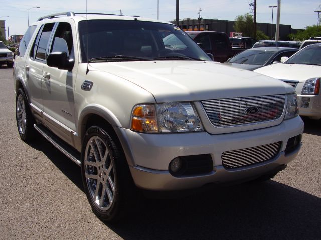 Ford Explorer 2002 photo 4