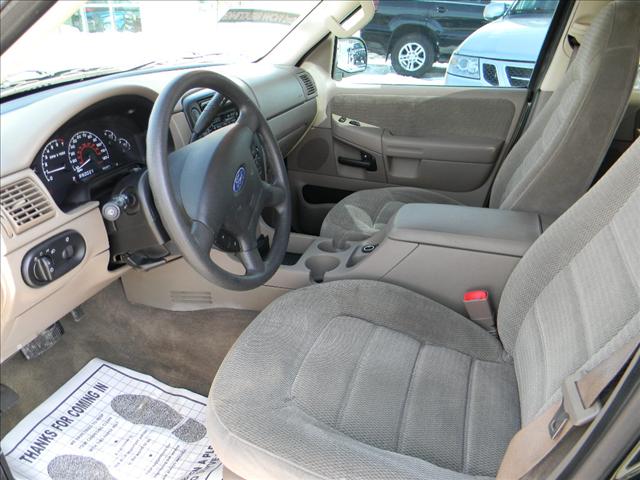 Ford Explorer 2002 photo 3