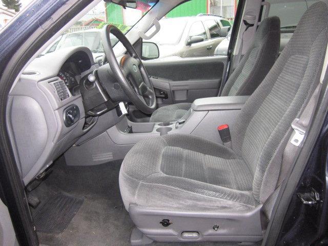 Ford Explorer 2002 photo 5