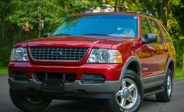 Ford Explorer 2002 photo 2