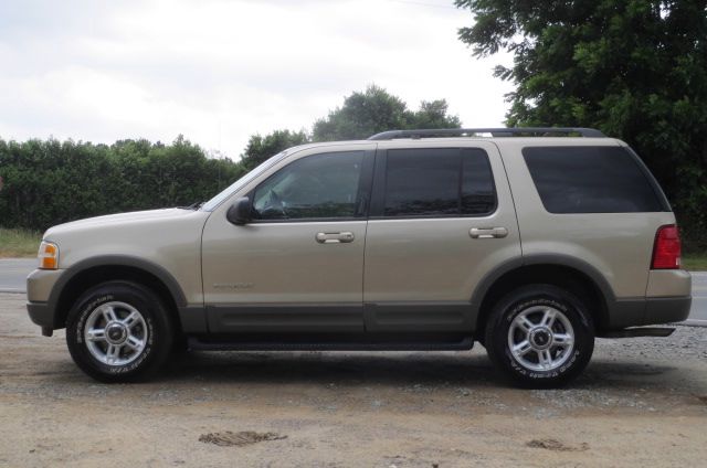 Ford Explorer 2002 photo 1