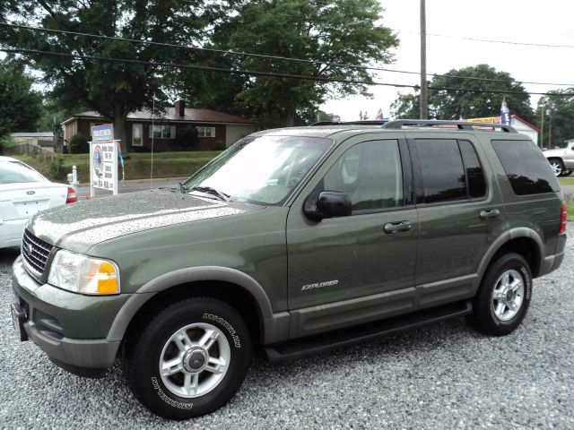 Ford Explorer 2002 photo 3